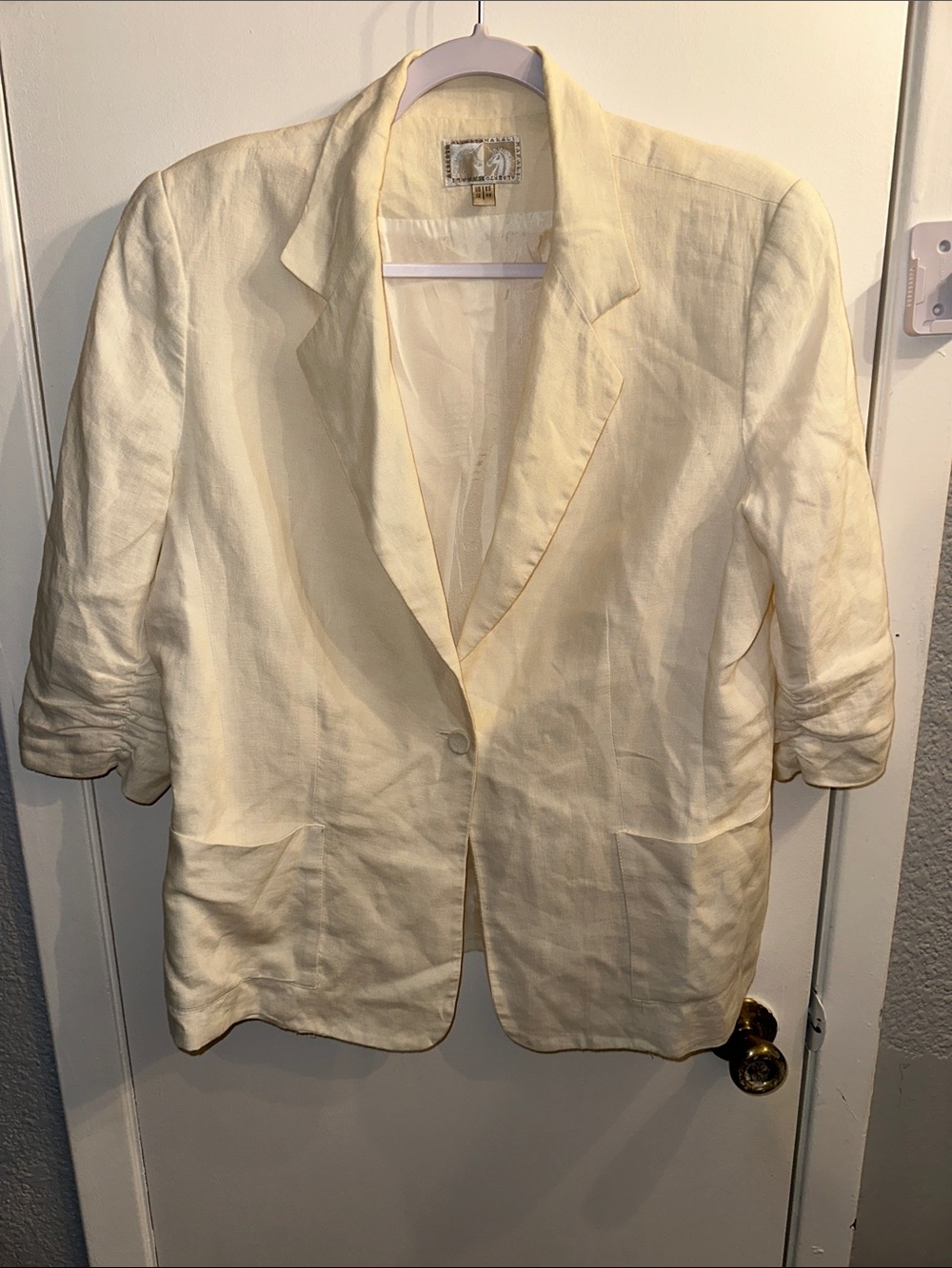 Alberto Makali Cream Single-Button Linen Blazer